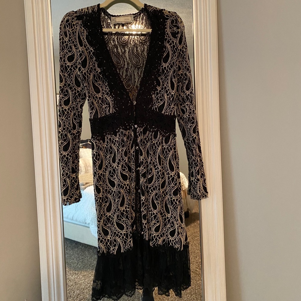 A’Reve Lace Top